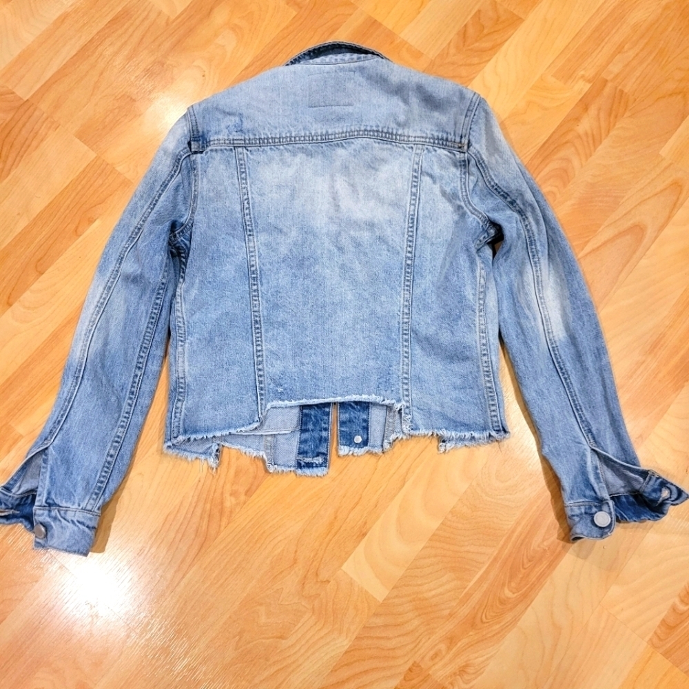 Blank NYC Raw Hem Denim Jacket Size XS - Picture 10 of 10